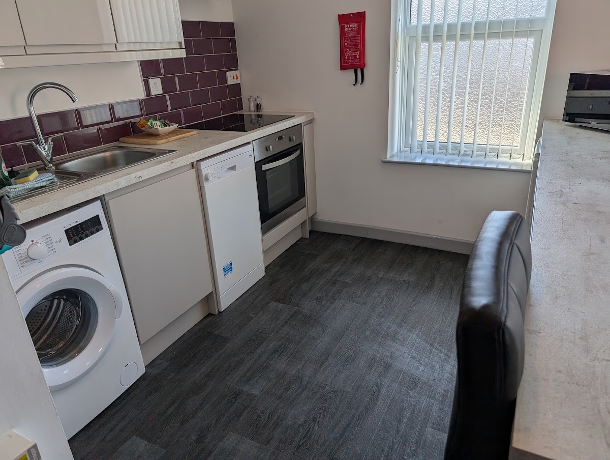 A spotless kitchen with clean floors
